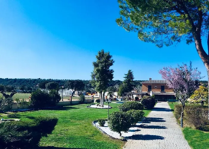 Complejo Valdepusa Holiday home *